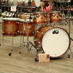 DW DW Jazz Series Maple/Gum Shellpack 22/10/12/14/16 (Copper Glitz Burst with Nickel Hardware)